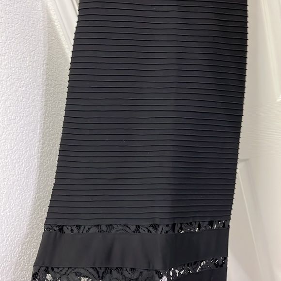 NWOT Tadashi Shoji Gown! - Picture 4 of 8